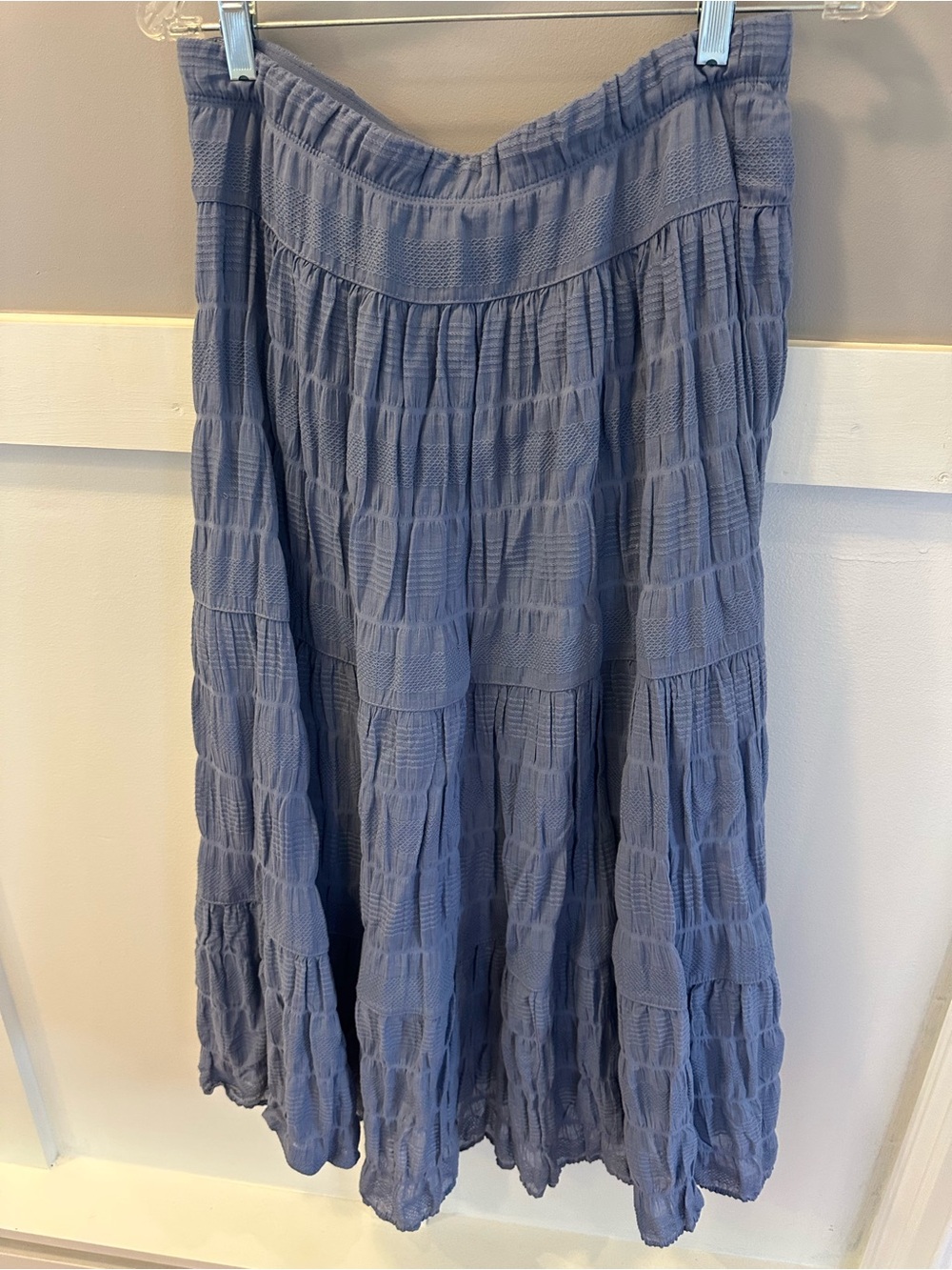Max Studio Women’s Textured Flowing Midi Skirt - Slate Blue size M - Picture 5 of 10